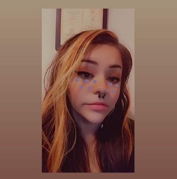 Profile Picture of Kara Hanneman (@karahanneman03) on Poshmark