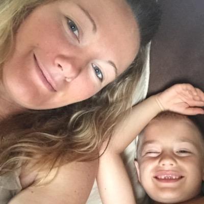 Profile Picture of Kelly Brown (@Kelbel109) on Twitter