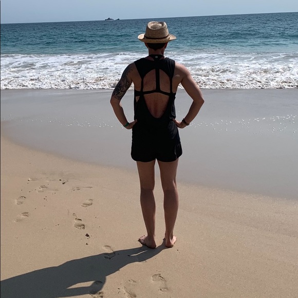 Profile Picture of Joanne White (@jowhite00) on Poshmark