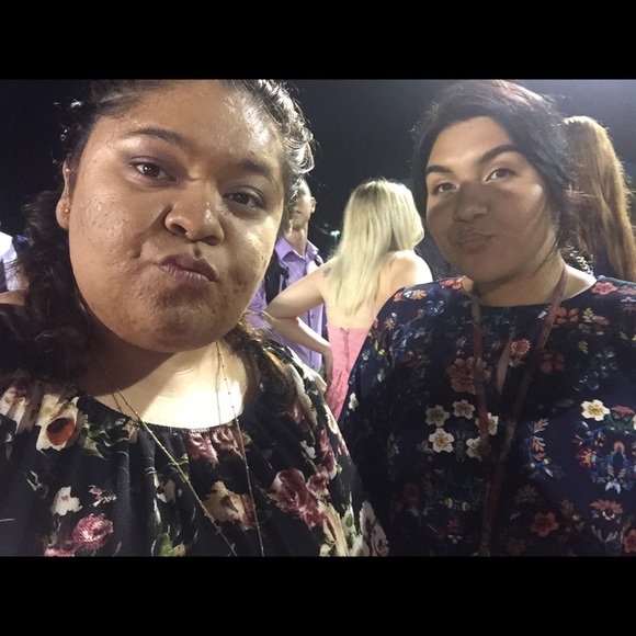 Profile Picture of Erika Espinosa (@erikaespx1029) on Poshmark