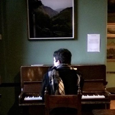 Profile Picture of David C (@d_cowling) on Twitter