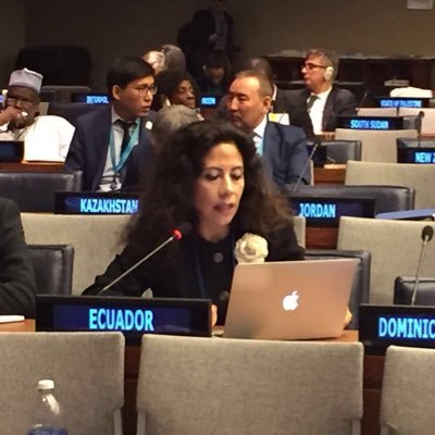 Profile Picture of María Rosa Vásquez (@la_divauno) on Twitter