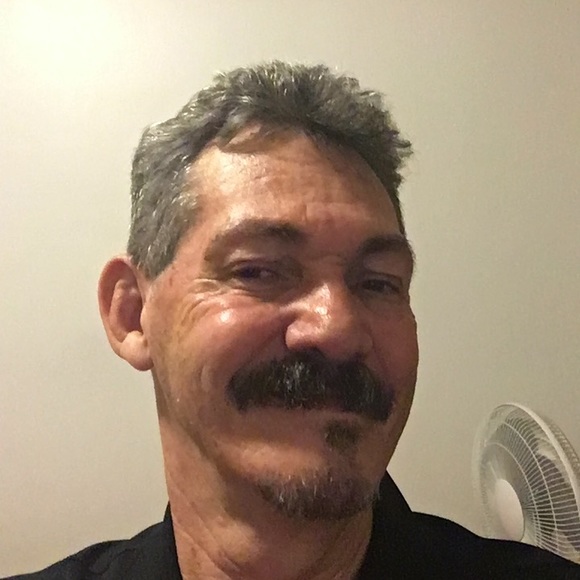 Reinaldo Gomez ruiz - Poshmark Profile Picture of Reinaldo Gomez ruiz (@rei1955) on Poshmark