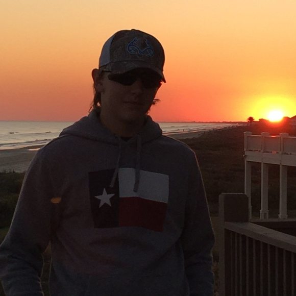 Profile Picture of Tyler Trotter (@tytyjoel) on Poshmark