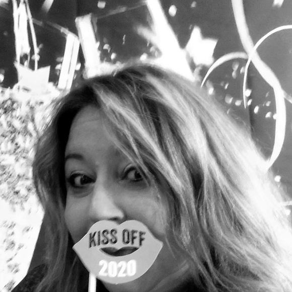 Profile Picture of Lisa Gustavsen (@gustavsenlm) on Poshmark