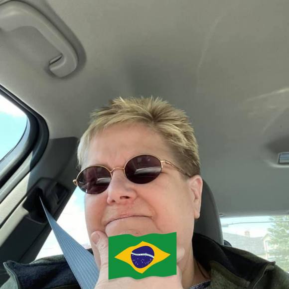 Profile Picture of Lorrie Isaman (@mamaf83) on Poshmark