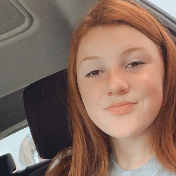 Profile Picture of Jordan Hutton (@jordan_makennah) on Poshmark