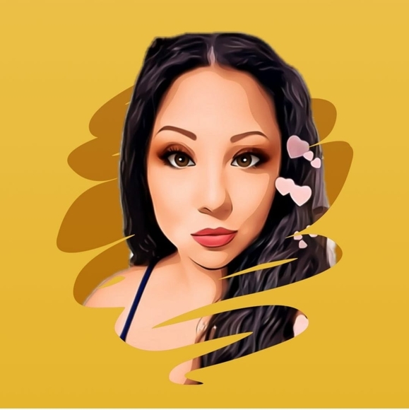 Profile Picture of Dionna Labestias (@dgarcia2368) on Poshmark