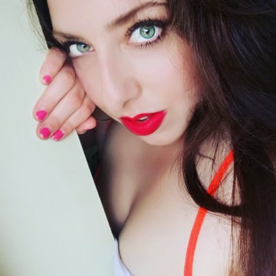 Profile Picture of Eloise Howard (@Foxy663) on Twitter