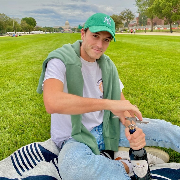 Profile Picture of Robert Helbock (@boatshoegod) on Poshmark