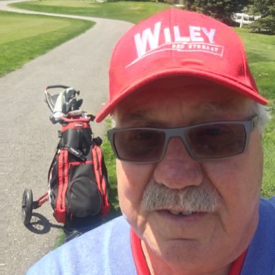 Profile Picture of Bob Bennett (@BobBenn06471721) on Twitter