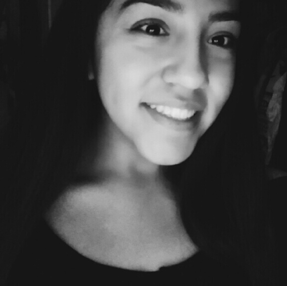 Profile Picture of Adriana Medellin (@m_adriana) on Poshmark