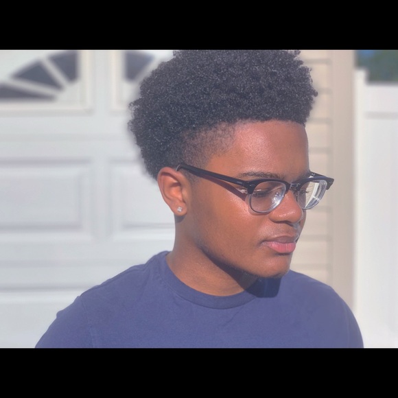 Profile Picture of Brandon Haughton (@brvndonbh) on Poshmark