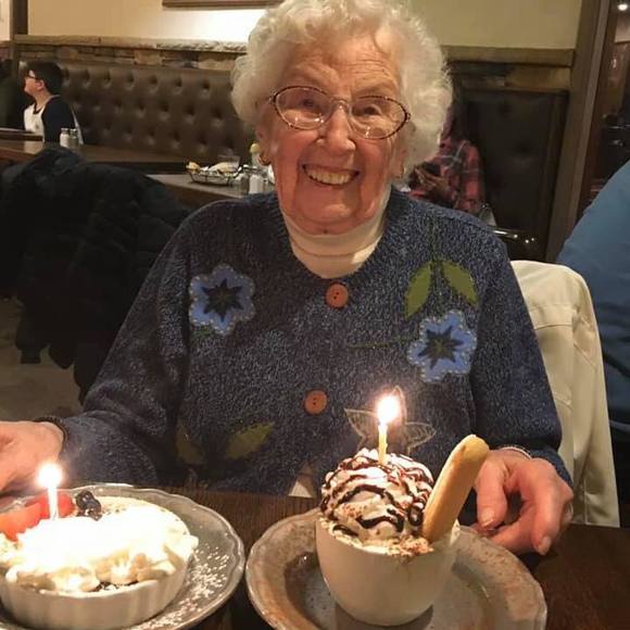 Profile Picture of Rosemary Gnagy (@rmgnagy27) on Poshmark