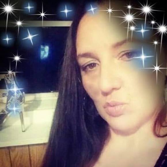 Profile Picture of Aleasha Evans (@leasha2181) on Poshmark