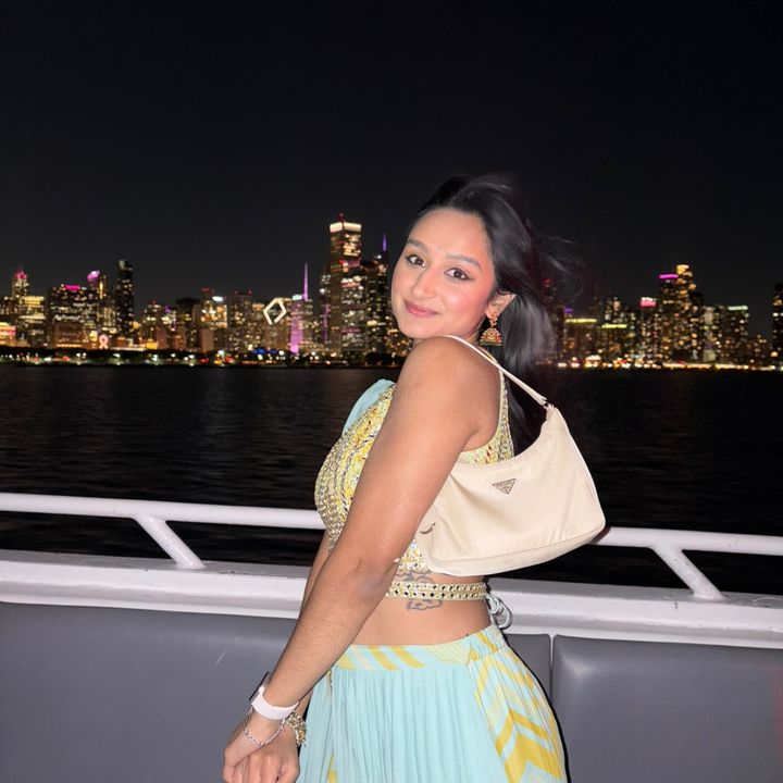 Profile Picture of simiiii (@simi.patell) on Tiktok