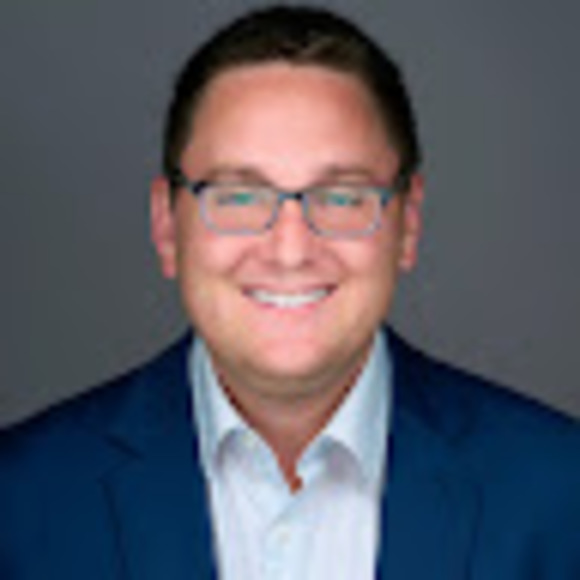 Profile Picture of Steven Sommer (@stevenmsommer) on Poshmark
