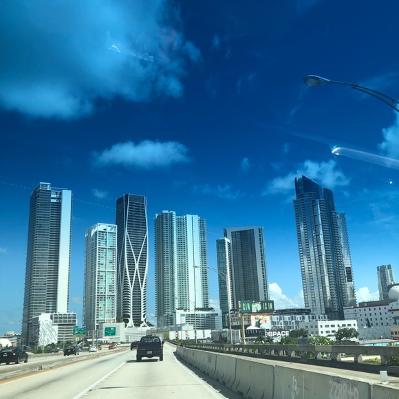 Profile Picture of George Stewart (@lifewillbegood) on Poshmark