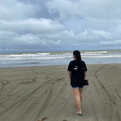 Profile Picture of Alice Ling (@AliceLi13896126) on Twitter