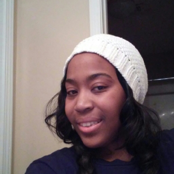 Profile Picture of Grace James (@gjames95) on Poshmark