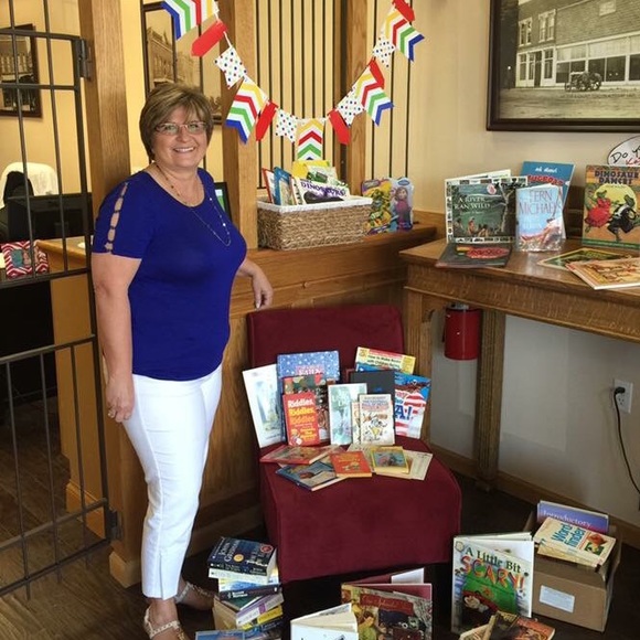 Profile Picture of Charlotte Alfter (@calfter) on Poshmark