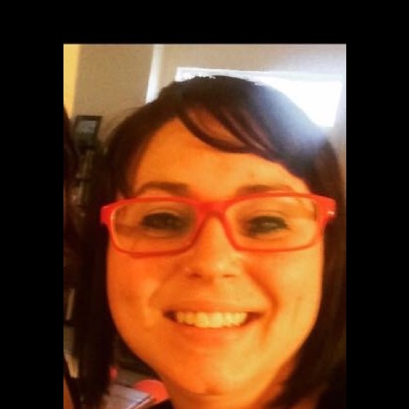 Profile Picture of Nicole Breitenbach (@nkwasney) on Poshmark