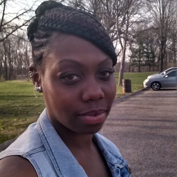 Profile Picture of Melanie Hart (@melanielhart90) on Poshmark