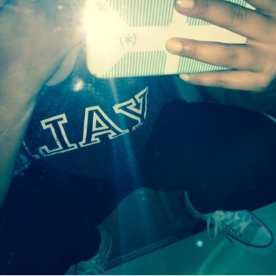 Profile Picture of Mackenzie Sinclair (@lilpumpkinface) on Twitter