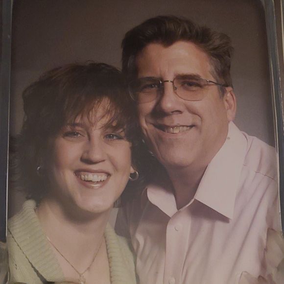 Kim Ekis - Poshmark Profile Picture of Kim Ekis (@ekiskimberly) on Poshmark