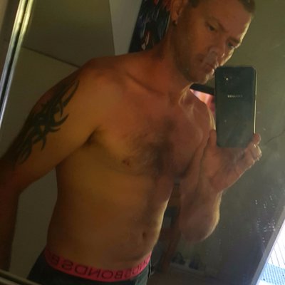 Profile Picture of Troy Field (@Troyfield8) on Twitter