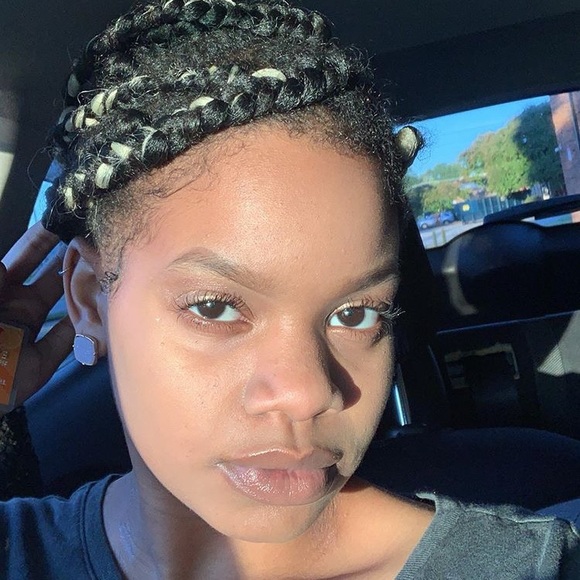 Profile Picture of Key Carlton (@keycarlton) on Poshmark