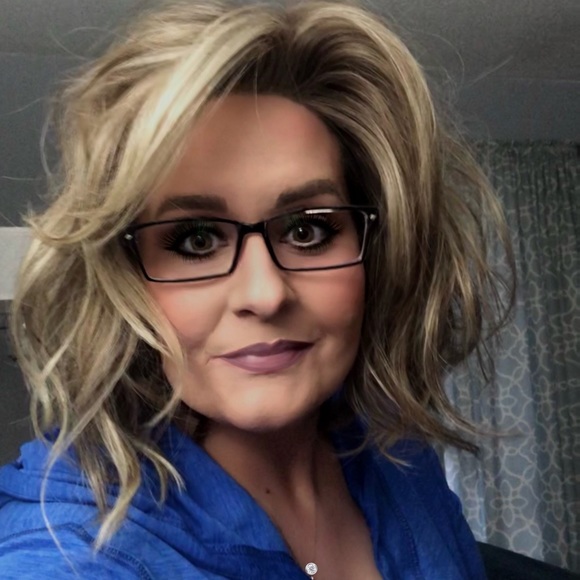 Profile Picture of Kim Parham (@kimmycoach) on Poshmark