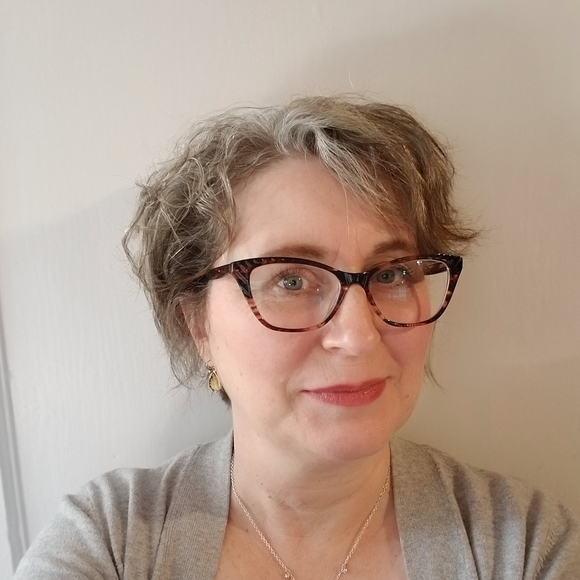 Profile Picture of Christylee Ivany (@chee66) on Poshmark