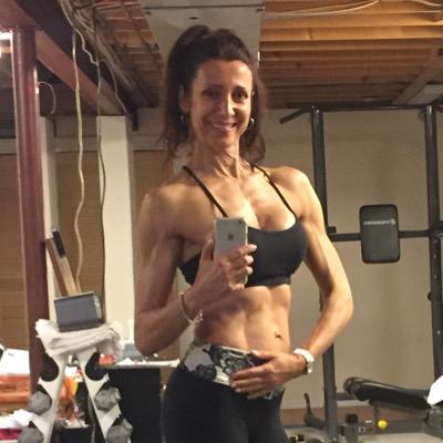 Profile Picture of Lida Kim (@LidaKim5) on Twitter