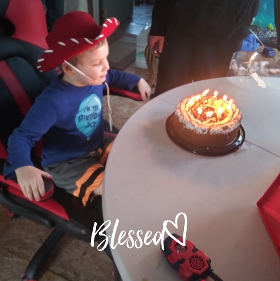 Dani Taylor - Poshmark Profile Picture of Dani Taylor (@swimstar225) on Poshmark