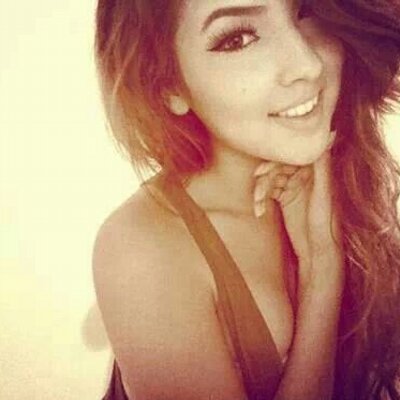 Profile Picture of JulieScarlett (@JulieScarlett10) on Twitter
