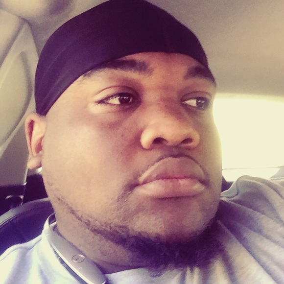 Profile Picture of Darren Wright (@bigd334) on Poshmark