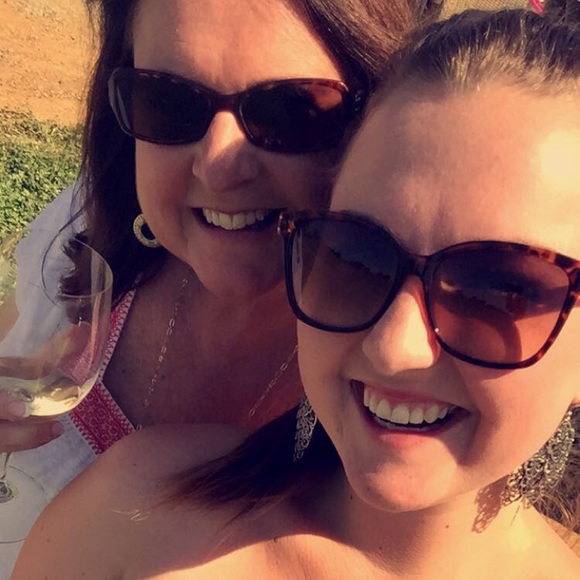 Profile Picture of Kelly Dipierro (@kdipierro) on Poshmark