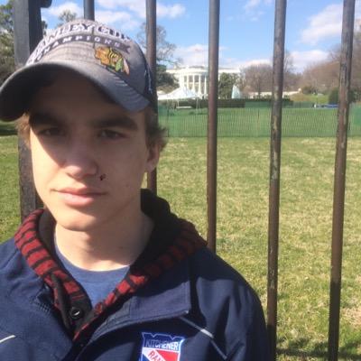 Profile Picture of James Osburn (@CellyHardPatty) on Twitter