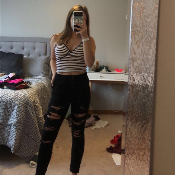 Profile Picture of Allyson Dougan (@allyson4593) on Poshmark