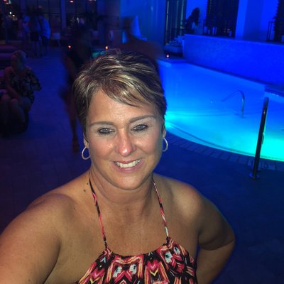 Profile Picture of Rhonda Hutchinson (@RhondaH25863886) on Twitter