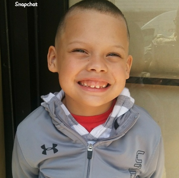 Profile Picture of Eileen Farrell (@aaronmommy458) on Poshmark