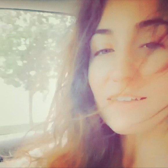 Profile Picture of Sarah Siebel (@sarahsiebel) on Poshmark