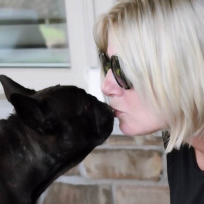 Profile Picture of Shelley St John (@shelleystj) on Twitter
