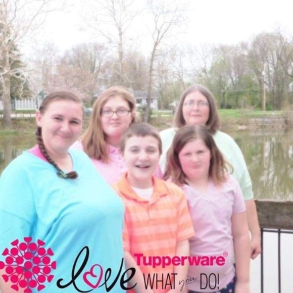 Profile Picture of Nancy Heldman (@babyluvheldman) on Poshmark