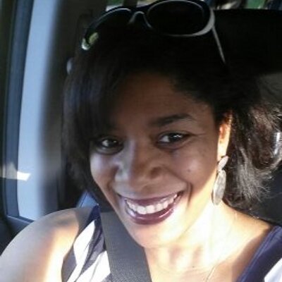 Profile Picture of Regina Walker (@walkinglorynow) on Twitter