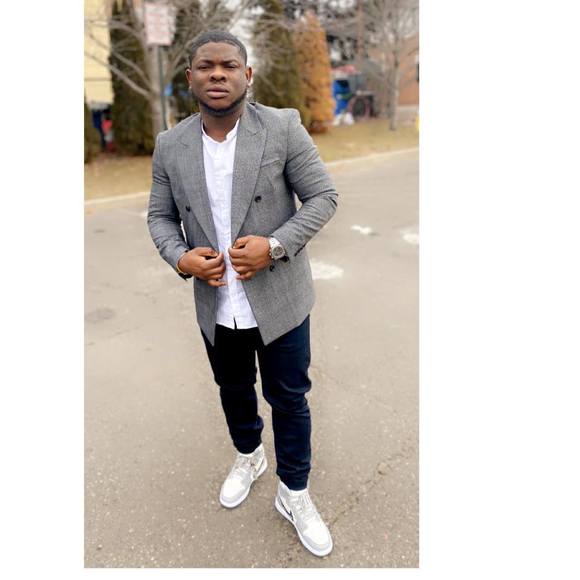 Profile Picture of Yannick Lokayi (@yannicklokayi) on Poshmark