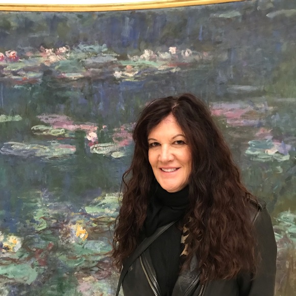 Profile Picture of Tammy Segerstrom (@tsegerstrom) on Poshmark