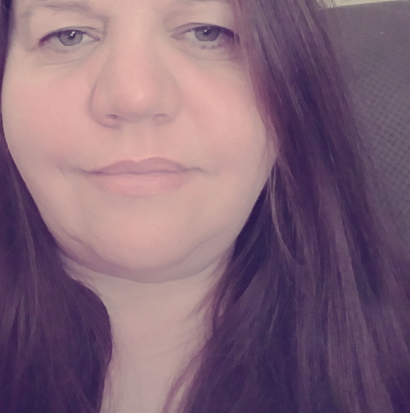 Profile Picture of Britta Stubblefield (@maxiattitude33) on Poshmark