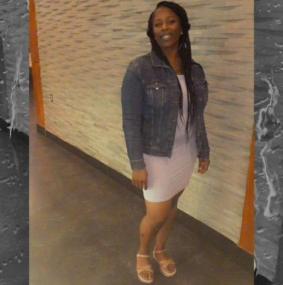 Profile Picture of Lashonda Inabinett (@lashonda_i) on Poshmark